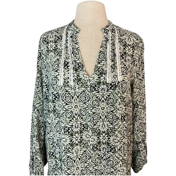 Zara Mini Dress Crochet Trim Boho Cottagecore Floral Womens Medium Lightweight - Picture 2 of 5